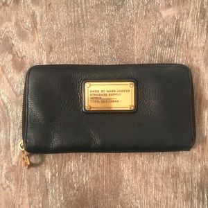 Marc Jacobs wallet